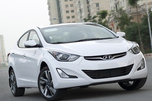 Hyundai Elantra 2014 mới 769 triệu đồng trình làng Việt Nam