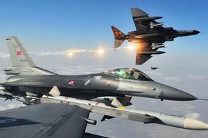 Thổ Nhĩ Kỳ loan tin tiêm kích F-16 của mình bắn hạ Su-24MK Syria 