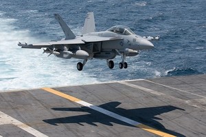 Máy bay tác chiến điện tử EA-18G của Mỹ được trang bị "hàng khủng"