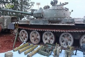 Tăng T-62M trụ vững trước TOW của Mỹ nhưng tan nát vì 9M113 Liên Xô