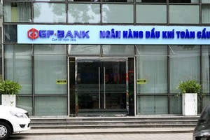 Bắt tạm giam nguyên Tổng giám đốc GP Bank