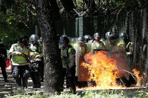 Đất nước Venezuela bên bờ bạo loạn