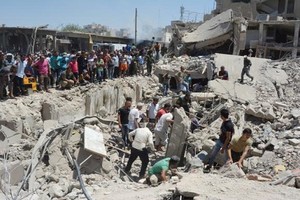 Hiện trường vụ đánh bom kép tại Syria, 200 người thương vong