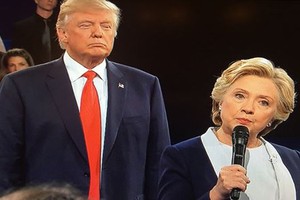 Người thắng, kẻ thua trong trận “so găng” thứ hai Clinton-Trump