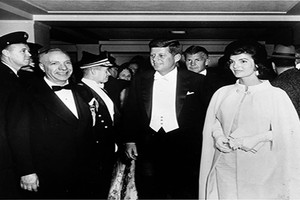 Vén màn bí mật gây sốc về gia tộc Kennedy