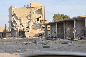 Đột nhập loạt khu vực mới giải phóng ở Raqqa-Deir Ezzor