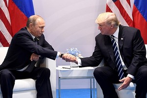 Tổng thống Putin-Trump điện đàm, nỗ lực hạn chế chạy đua vũ trang