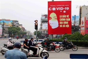 “Việt Nam phản ứng mau lẹ và giúp đỡ nước khác đối đầu với COVID-19“