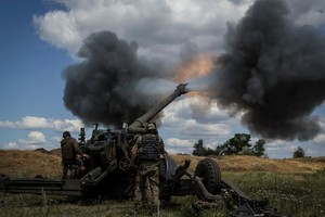 Tổng thống Zelensky thừa nhận Donetsk và Lugansk đang “cực kỳ khó khăn”