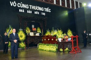 Lãnh đạo Đảng, Nhà nước đến viếng Nhà báo Hữu Thọ