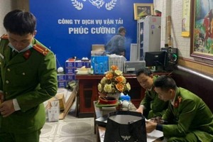 Thu được gì từ văn phòng Cường “Dụ” trùm bảo kê xe khách?