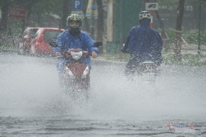 Dự báo thời tiết 13/9, miền Trung nhiều nơi vẫn mưa rất to