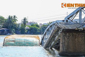 Tàu kéo sà lan tông sập cầu Ghềnh quá hạn kiểm định