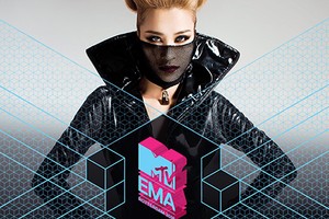 Đông Nhi được vinh danh tại MTV EMA 2016