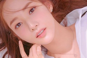 Ngắm nhan sắc dao kéo của “Thư ký Kim” Park Min Young