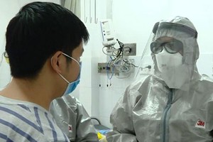 Sát khuẩn vùng họng - “chốt chặn” virus đơn giản mà hiệu quả