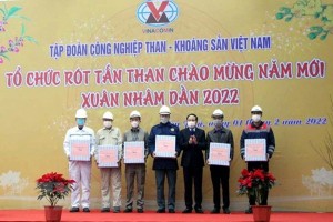 Quảng Ninh rót trên 26.000 tấn than trong ngày đầu năm mới Nhâm Dần