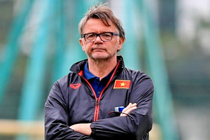 U23 Việt Nam đá giao hữu, HLV Troussier khiến người hâm mộ hụt hẫng