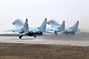 Khám phá biến thể huấn luyện của tiêm kích Su-27, MiG-29