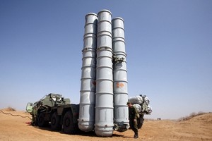 Nga hoãn giao tên lửa phòng không S-400 cho Trung Quốc