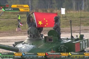 Đội xe tăng Trung Quốc gặp sự cố đáng quên ngày khai mạc Army Games