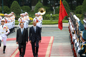 Video: Chủ tịch nước tiếp đón trang trọng Tổng thống Obama