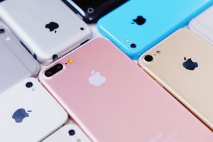 Chiêu móc túi khách hàng của Apple với iPhone 7