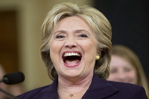 Thực hư tin đồn bà Hillary Clinton chỉ sống được 1 năm nữa