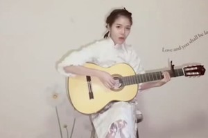 Gái xinh cover ”Chắc ai đó sẽ về” tiếng Nhật gây sốt