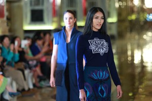 Lan Khuê tự tin trình diễn thời trang tại Fashion Show