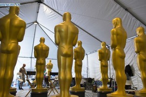 Gấp rút chuẩn bị sân khấu cho lễ trao giải Oscar 2016