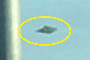 Xôn xao vật thể kim cương nghi UFO ở Orlando