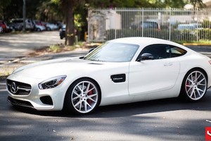 Cận cảnh quá trình “lên mâm thửa” cho Mercedes AMG GT S