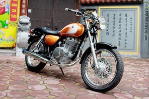 “Đập thùng” xế hoài cổ Suzuki ST250 E-Type 250 triệu tại Hà Nội