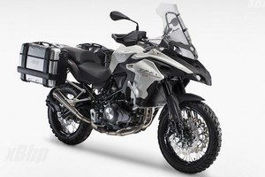 Môtô địa hình giá rẻ TRK 502 mới của Benelli có gì?