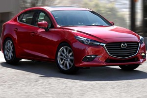 Xe ôtô Mazda3 và Mazda6 tại Việt Nam thoát lỗi phanh tay