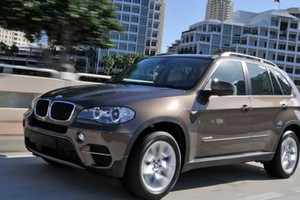 Triệu hồi 1.559 xe SUV hạng sang BMW X5 dính lỗi 