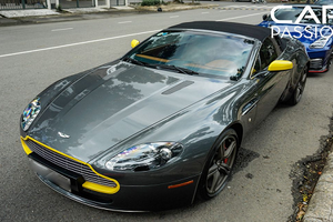 "Chạm mặt" Aston Martin Vantage Roadster V8 tiền tỷ ở Sài Gòn