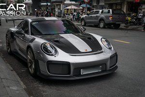 "Chạm mặt" Porsche 911 GT2 RS hơn 20 tỷ dạo phố Sài Gòn