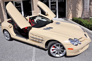 Mercedes SLR McLaren Roadster sau 10 năm vẫn hơn 9 tỷ đồng