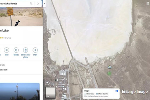 Đĩa bay xuất hiện trên Google Maps, gần Area 51