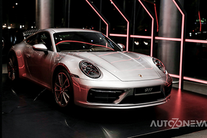 Porsche 911 Carrera S gần 10 tỷ tại Việt Nam