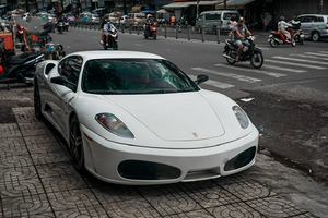 Ferrari F430 của ông Đặng Lê Nguyên Vũ tái xuất tại Sài Gòn