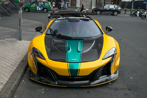 McLaren 650S Spider hơn 16 tỷ độ Liberty Walk ở Sài Gòn