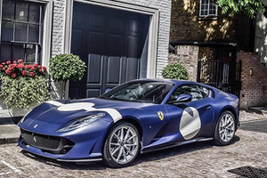 Chiêm ngưỡng Ferrari 812 Superfast trong màu áo Stirling Moss 