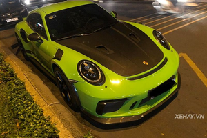 “Mát mắt” với Porsche 911 GT3 RS Lizard Green trên phố Sài Gòn