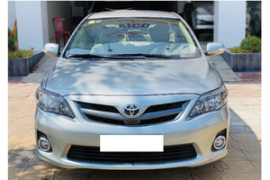 Chạy gần 10 năm, Toyota Corolla Altis thét giá hơn 500 triệu đồng