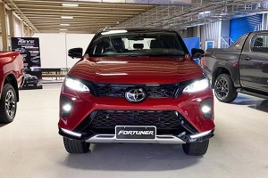 Chi tiết Toyota Fortuner Legender 2021 từ hơn 1 tỷ đồng