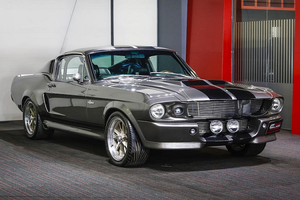 Ford Mustang Shelby GT500 lịch sử có giá rẻ bất ngờ