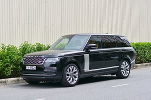 Range Rover Autobiography LWB từ 10,7 tỷ tại Việt Nam có gì?